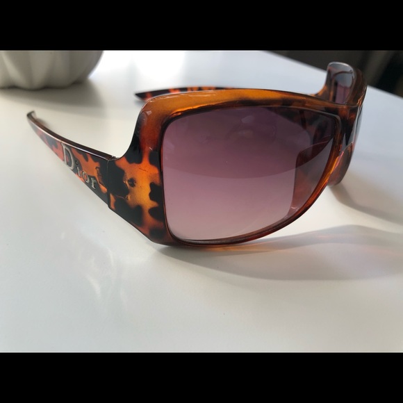 Christian Dior Sunglasses - Picture 7 of 14